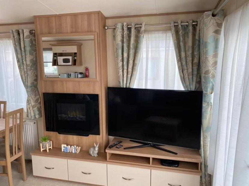 Kingfisher Court 2 Tattershall Lakes With Hot Tub Ngoại thất bức ảnh