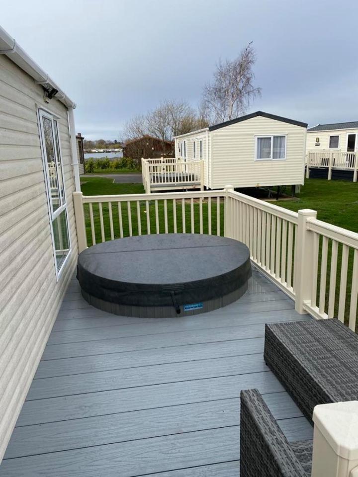 Kingfisher Court 2 Tattershall Lakes With Hot Tub Ngoại thất bức ảnh